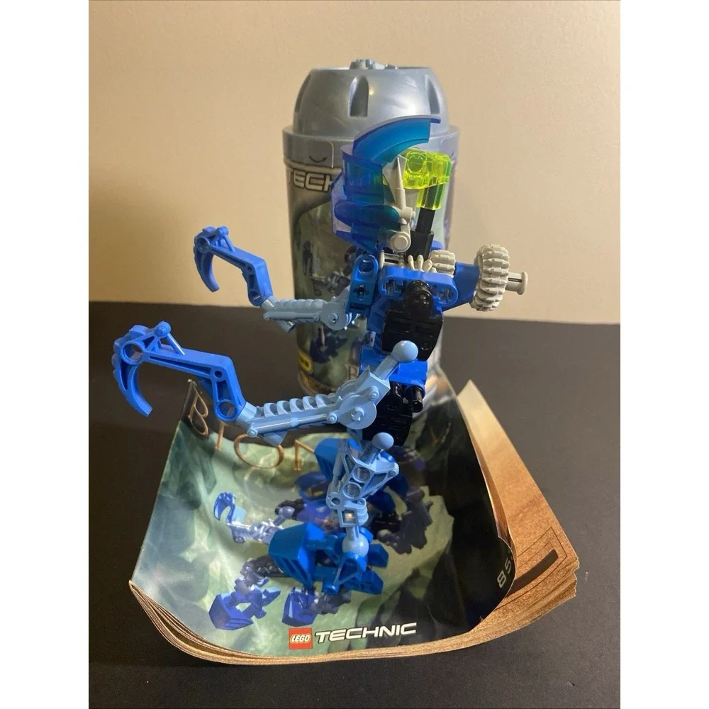 LEGO Bionicle 8533 Gali Toa Of Water Kaukau Mata Nui